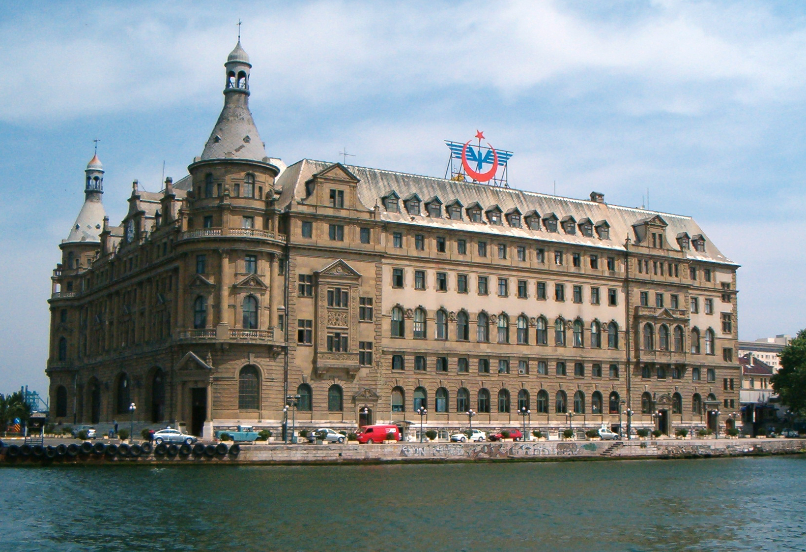 Haydarpasa train station cropped